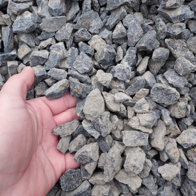 Přírodní kamenivo 11-22, 800 Kč (+ DPH)